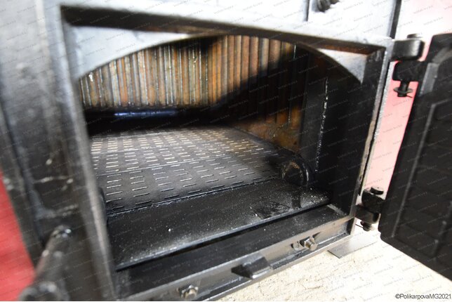 Колосниковая топка котла 1.25 МВт работающего без дымососа